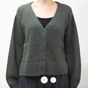 CT Plage V Neck Cardigan NWT